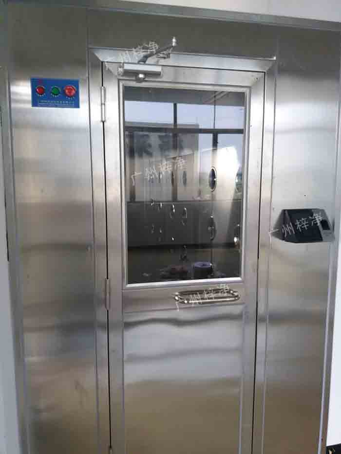 單門(mén)門(mén)禁刷卡風(fēng)淋室產(chǎn)品細(xì)節(jié) 單門(mén)門(mén)禁刷卡風(fēng)淋室產(chǎn)品細(xì)節(jié)