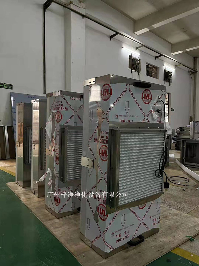 FFU是根據(jù)潔凈車(chē)間的面積和潔凈度等級(jí)，合理計(jì)算FFU的數(shù)量，確保每個(gè)區(qū)域都能達(dá)到所需的潔凈度。