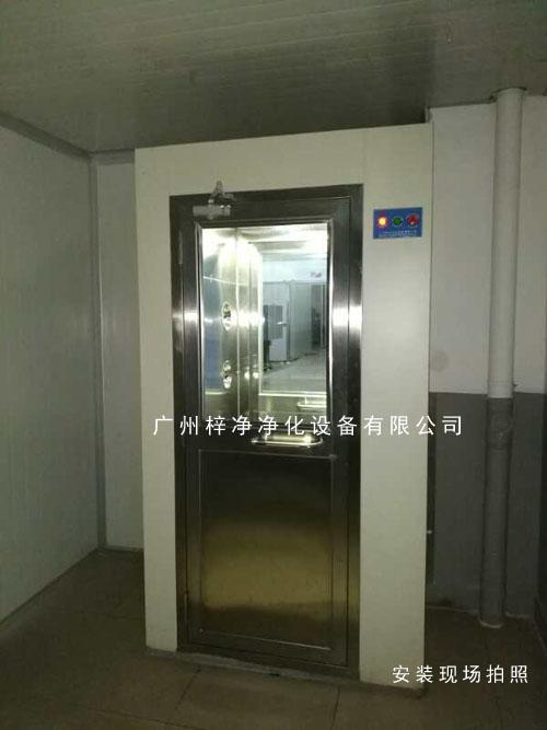 烤漆單人風(fēng)淋室圖片正面 烤漆單人風(fēng)淋室圖片正面